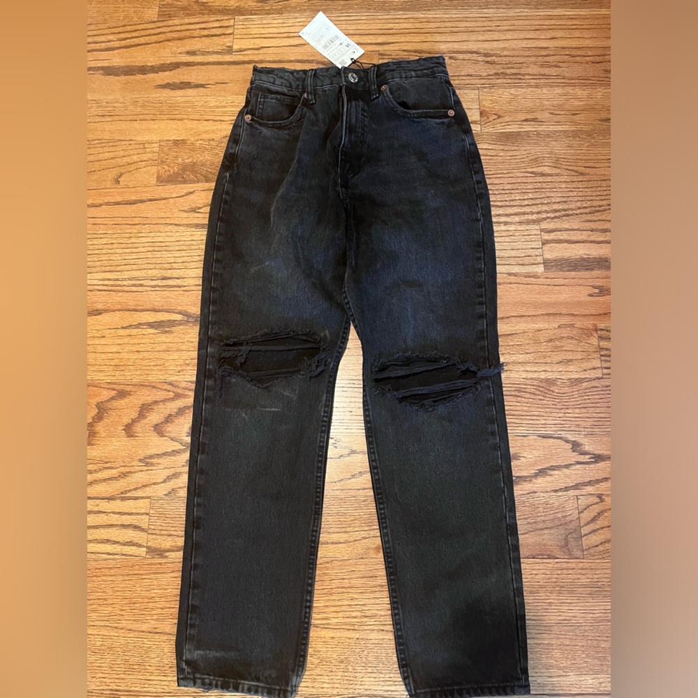 NWT Zara High Rise Classic Mom Fit Ripped Jeans